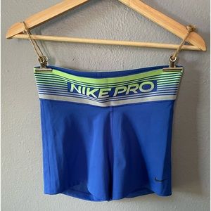 Nike Pro shorts size M (NWOT)
